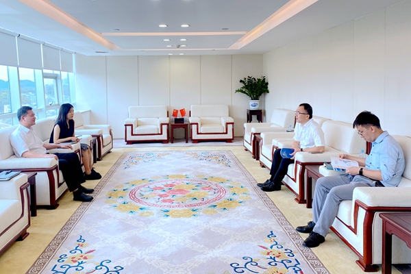 中小擔(dān)保與進(jìn)出口銀行廣西分行、郵儲銀行廣西區(qū)分行洽談業(yè)務(wù)合作